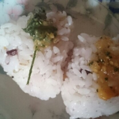 ついに紫蘇が実をつけたので料理長のレシピ参考に作りました(^^)雑穀米おにぎりに乗せてとっても美味しかった❤感謝❤